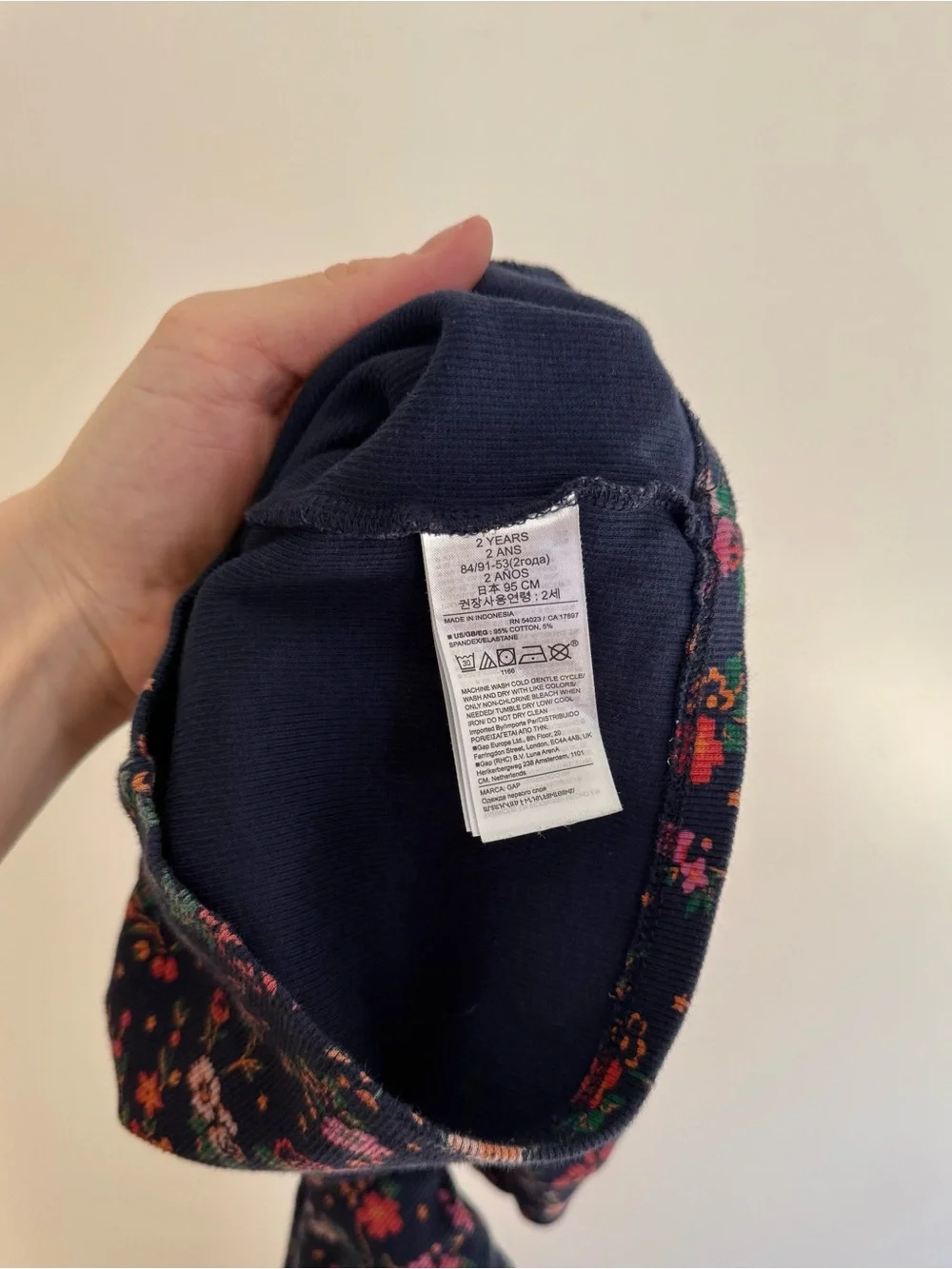 GAP Toddler Girl Long Sleeve Tee (2 years)